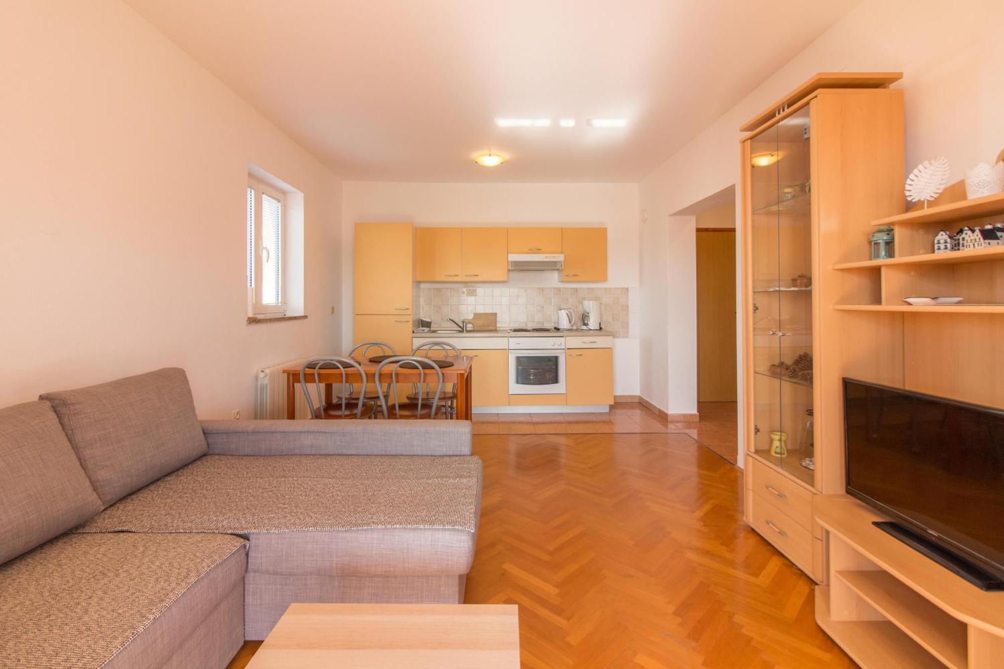 Malinska - Apartment Glavas Bagian luar foto