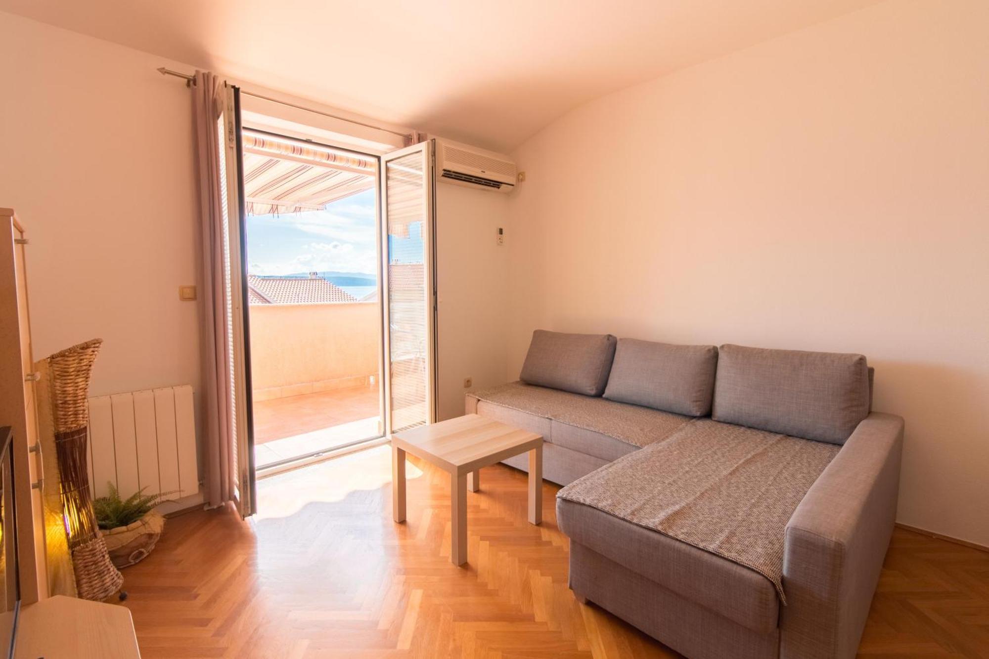 Malinska - Apartment Glavas Bagian luar foto