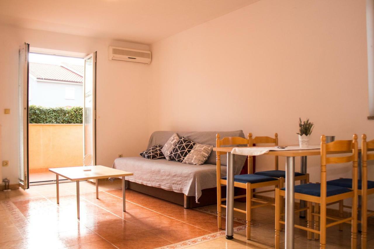 Malinska - Apartment Glavas Bagian luar foto