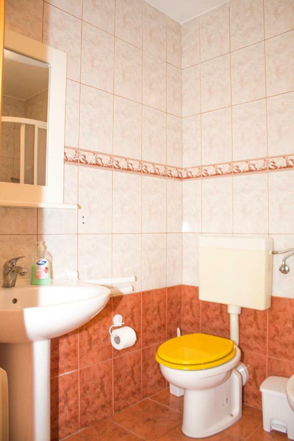 Malinska - Apartment Glavas Bagian luar foto